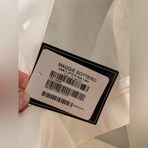 Maggie Sottero Rebecca Ingram Jamilia dress size 12 - Picture 12 of 12